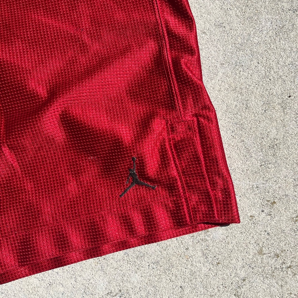 Jordan Red Athletic Shorts Lightweight Performance - Picture 2 of 6